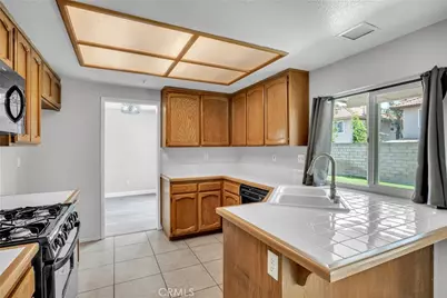 16933 Farwell, Fontana, CA 92336 - Photo 11