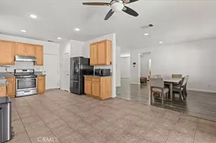 16590 Shoal Creek Ln, Fontana, CA 92336 - Photo 11