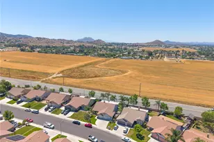 22978 Via Santana, Nuevo, CA 92567 - Photo 49