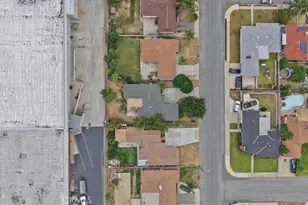 19008 Grove Pl, Bloomington, CA 92316 - Photo 37