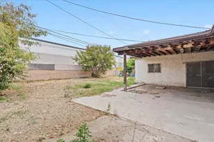 19008 Grove Pl, Bloomington, CA 92316 - Photo 29