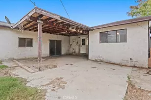 19008 Grove Pl, Bloomington, CA 92316 - Photo 31