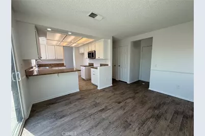21391 Blossom Hill Lane, Moreno Valley, CA 92557 - Photo 15