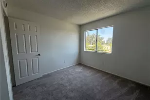 21391 Blossom Hill Ln, Moreno Valley, CA 92557 - Photo 27