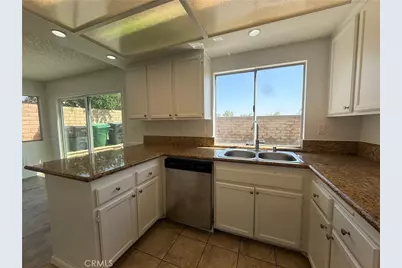 21391 Blossom Hill Lane, Moreno Valley, CA 92557 - Photo 19