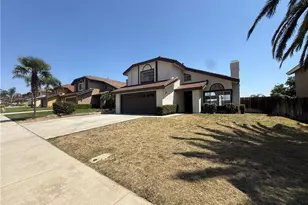 21391 Blossom Hill Ln, Moreno Valley, CA 92557 - Photo 3