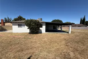 15820 Rainbow Dr, Fontana, CA 92335 - Photo 27
