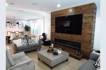 725 W 111th Street, Los Angeles, CA 90044 - Photo 9