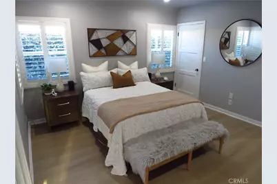 725 W 111th Street, Los Angeles, CA 90044 - Photo 29