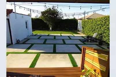725 W 111th Street, Los Angeles, CA 90044 - Photo 35