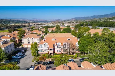 18103 Erik Court #483, Canyon Country, CA 91387 - Photo 3