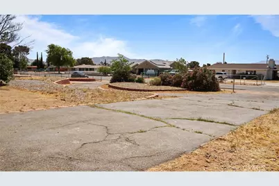 13814 Kiowa, Apple Valley, CA 92307 - Photo 5