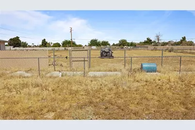 13814 Kiowa, Apple Valley, CA 92307 - Photo 23