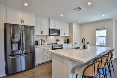 6392 Sierra Vista #5, Fontana, CA 92336 - Photo 3