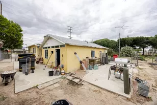 7682 Victoria Ave, Highland, CA 92346 - Photo 13