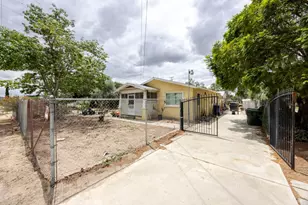 7682 Victoria Ave, Highland, CA 92346 - Photo 9