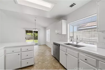 14325 Chesebro Court, Fontana, CA 92335 - Photo 17