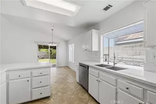 14325 Chesebro Ct, Fontana, CA 92335 - Photo 17