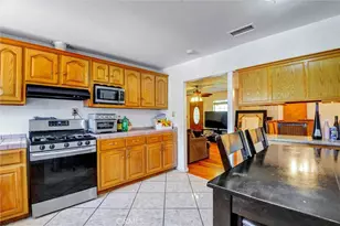 1887 Waters Ave, Pomona, CA 91766 - Photo 11