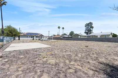 16397 Orange Way, Fontana, CA 92335 - Photo 37