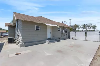 16397 Orange Way, Fontana, CA 92335 - Photo 33