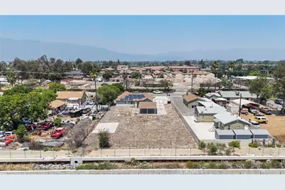 16397 Orange Way, Fontana, CA 92335 - Photo 47