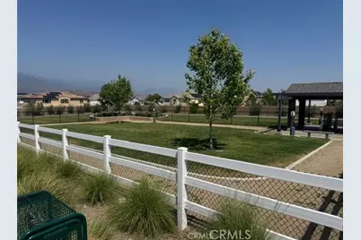 2448 Powell, Rialto, CA 92377 - Photo 29