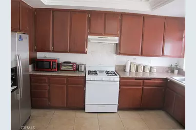 668 N Quince, Rialto, CA 92376 - Photo 9