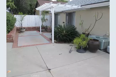 668 N Quince, Rialto, CA 92376 - Photo 17