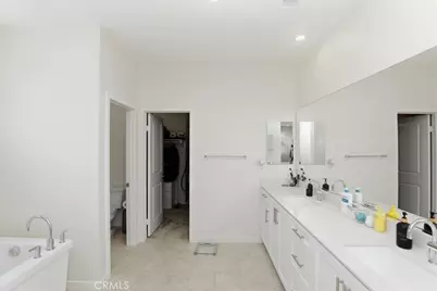15982 Butterfly, Fontana, CA 92336 - Photo 33