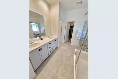 30402 Concord Coach Court, Winchester, CA 92596 - Photo 9