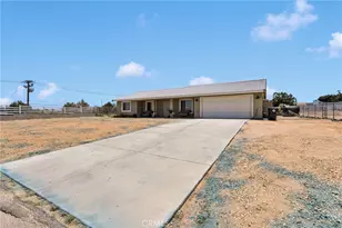 16081 Sitting Bull, Victorville, CA 92395 - Photo 3