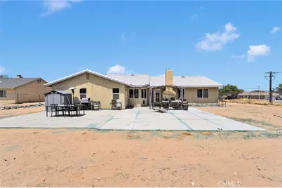 16081 Sitting Bull, Victorville, CA 92395 - Photo 35