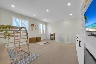 27014 Declaration, Valencia, CA 91381 - Photo 15