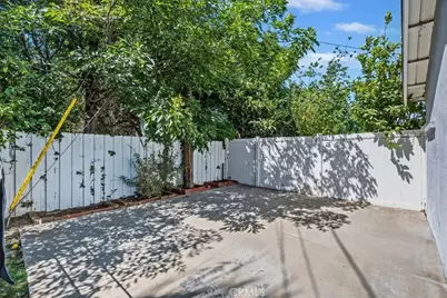 19010 Community, Northridge, CA 91324 - Photo 43