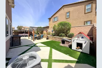 16640 Emerson Ln, Fontana, CA 92336 - Photo 19