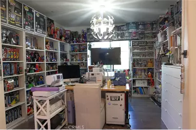 16640 Emerson Ln, Fontana, CA 92336 - Photo 5
