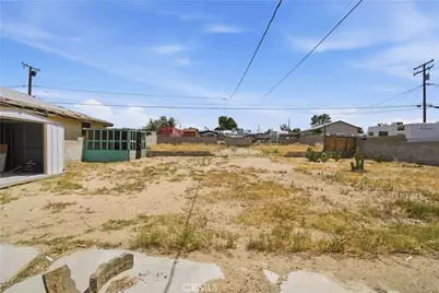 25591 Anderson, Barstow, CA 92311 - Photo 21