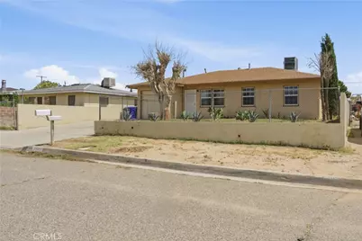 25591 Anderson, Barstow, CA 92311 - Photo 3