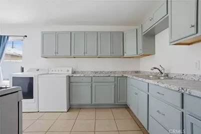 25591 Anderson, Barstow, CA 92311 - Photo 7