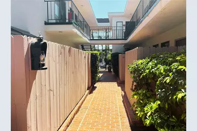 1522 S Centinela Ave #204, Los Angeles, CA 90025 - Photo 7