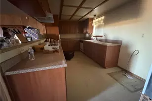 15976 Acoma, Apple Valley, CA 92307 - Photo 5