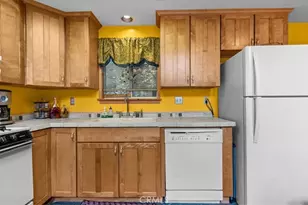 2254 Spring Oak Dr, Running Springs, CA 92382 - Photo 17