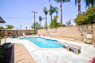 1140 N Belden, Rialto, CA 92376 - Photo 25