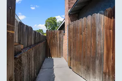 952 E La Verne, Pomona, CA 91767 - Photo 29