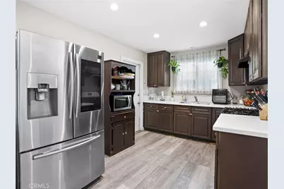952 E La Verne, Pomona, CA 91767 - Photo 9