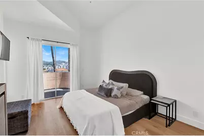 4830 Elmwood Avenue #302, Los Angeles, CA 90004 - Photo 13