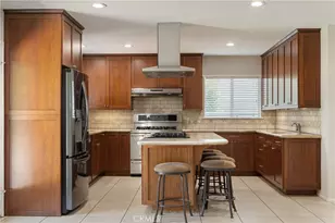 1560 Carnation Way, Upland, CA 91786 - Photo 9