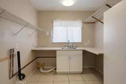1560 Carnation Way, Upland, CA 91786 - Photo 31