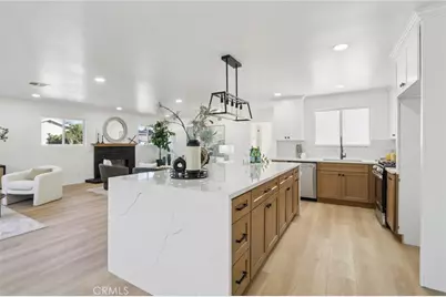 10007 Debra Avenue, Granada Hills, CA 91343 - Photo 13